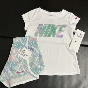 NWT Nike Athletic Set Girls Size 5